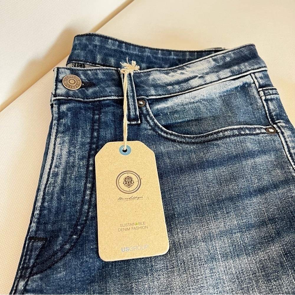 Express Size 32 X 30 Relaxed Fit Blue Denim Pants Jeans - Picture 4 of 7